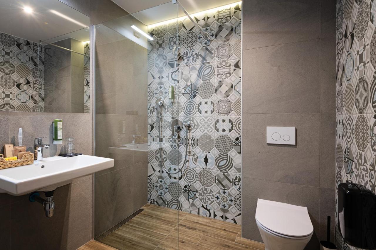 Ilkus Hotel & Restaurant Krze Kültér fotó